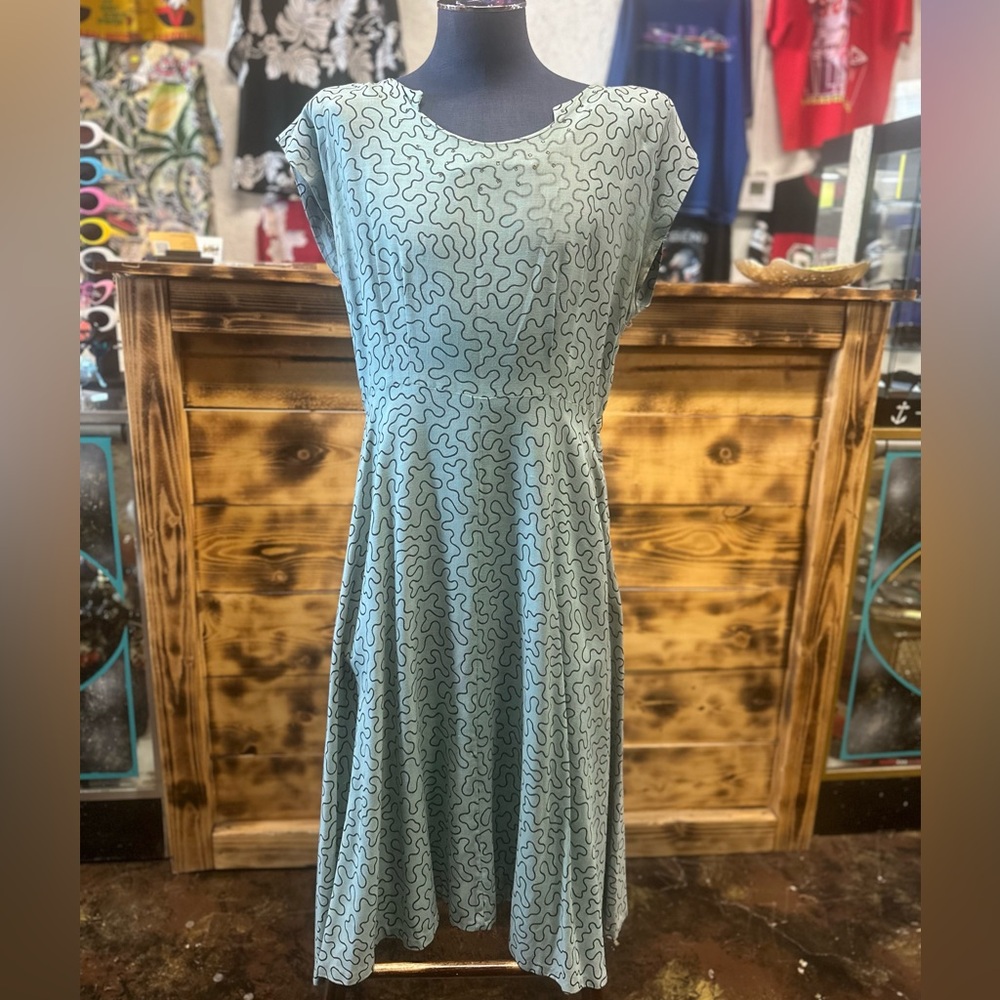 1950s pinup original true vintage dress with wiggle design large/XL